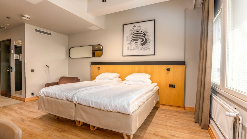 Standard Twin Room (extra bed possibility)