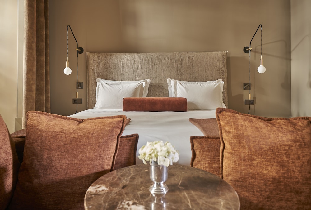 Double or Twin Room (Palace) - Photo 6
