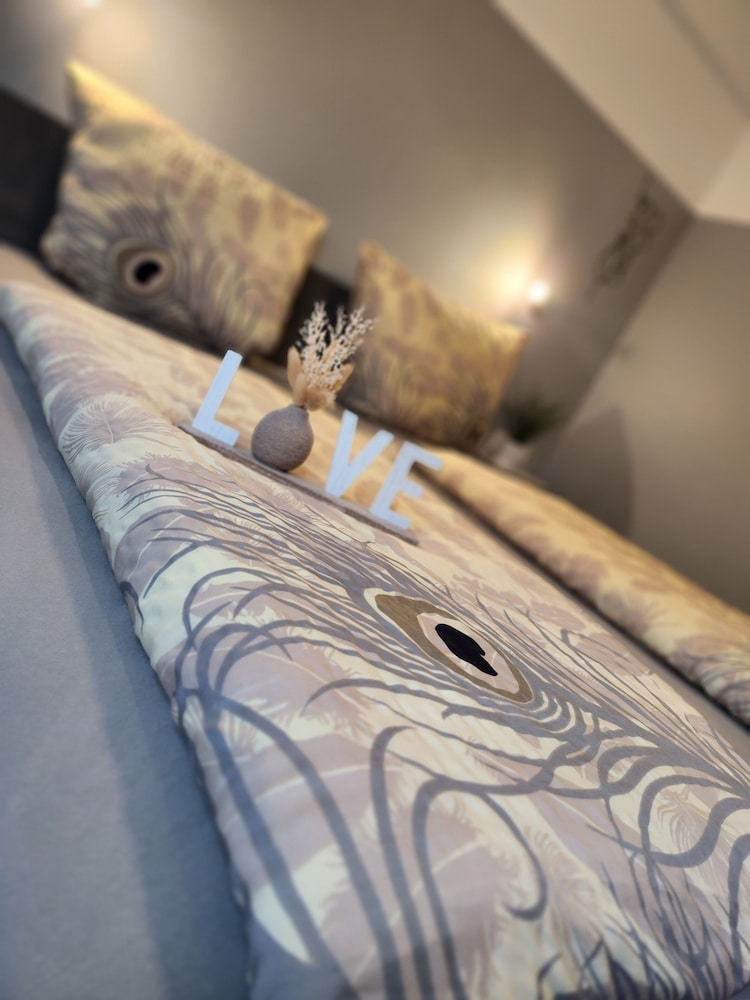 Classic Apartment (5) - Photo 1