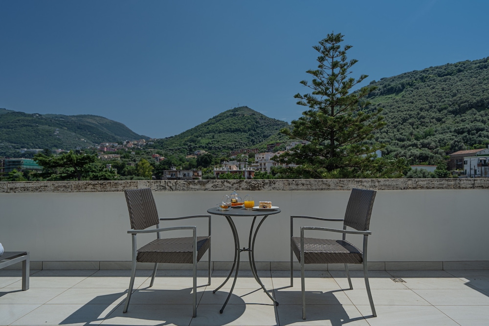 Superior Double or Twin Room, Terrace, Sea View - Photo 20