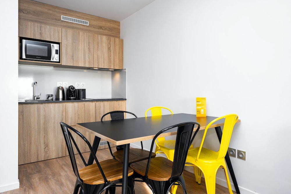 Family Apartment, 1 Bedroom - Photo 4