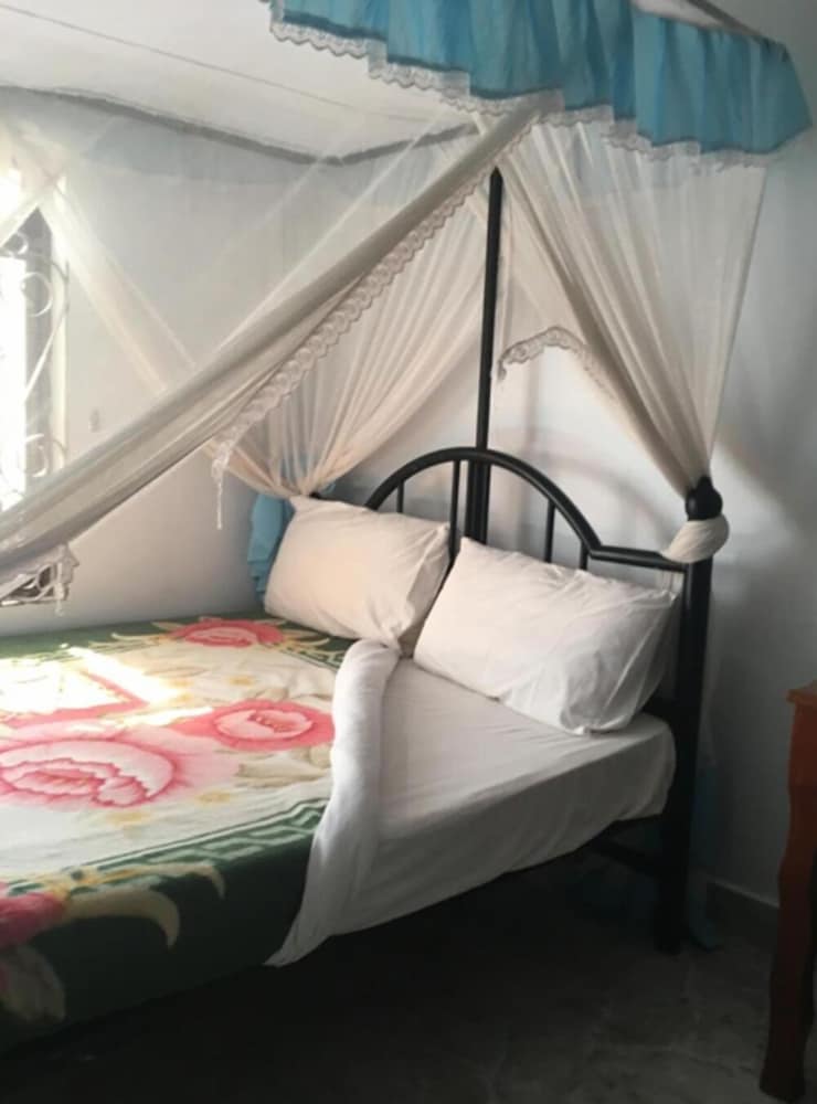 Economy Double or Twin Room
