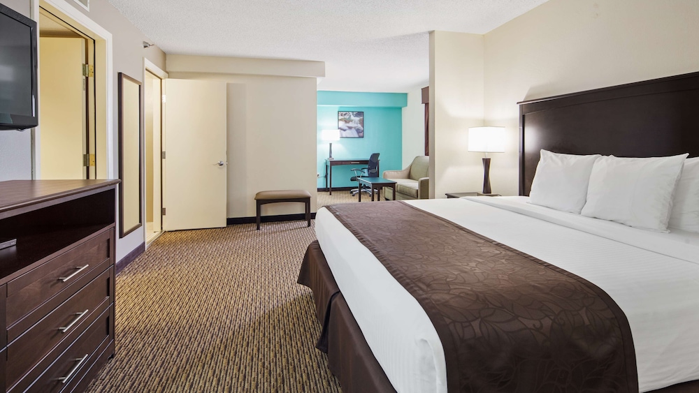 Suite, Multiple Beds, Non Smoking, Refrigerator & Microwave (with Single Sofabed;Oversized Room)