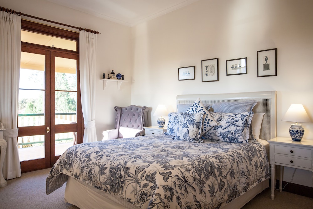 Standard Room (Midweek) photo 1