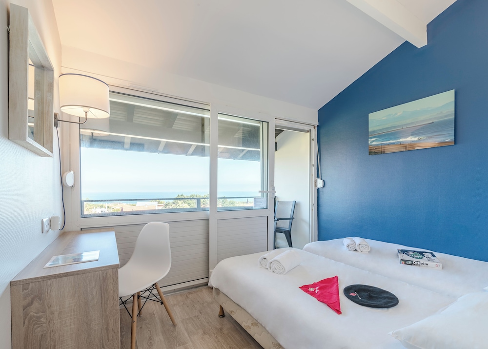 Family Room, Connecting Rooms, Ocean View photo 1