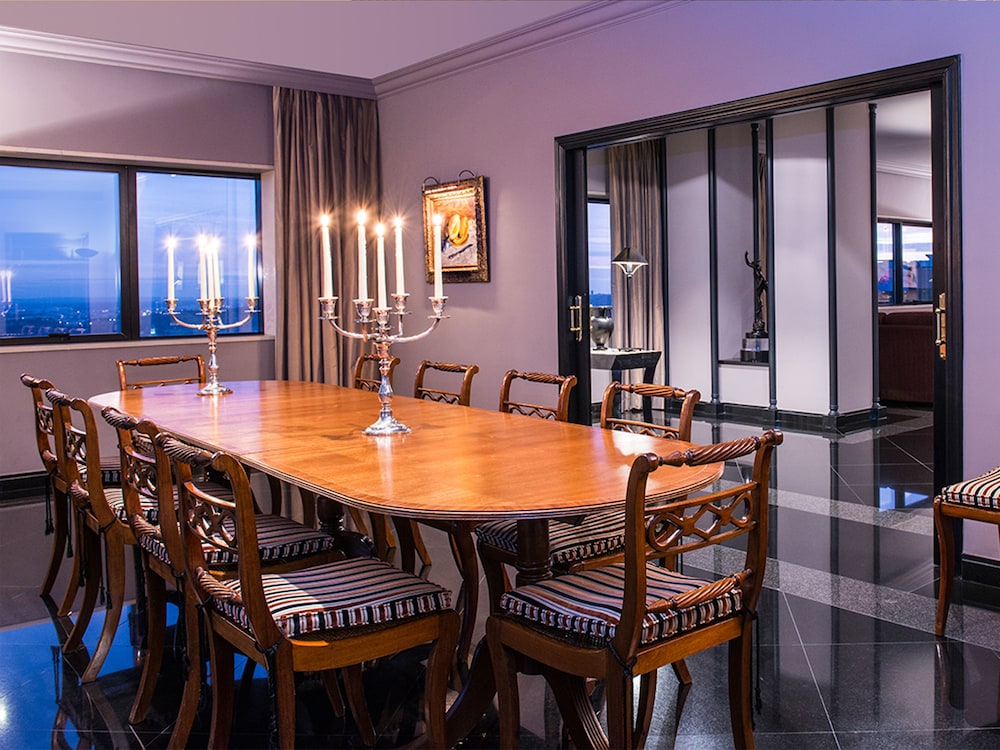 Presidential Suite, River View (Suite)