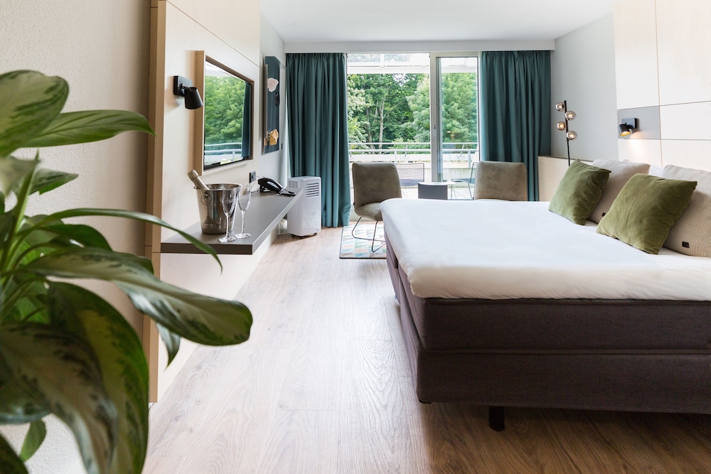 Comfort Double Room (Including Spa Access) photo 2