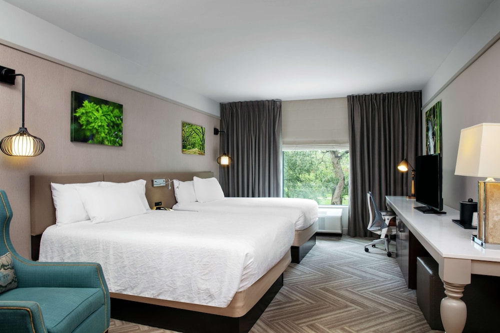 Room, 2 Queen Beds, Non Smoking (Hearing Accessible)