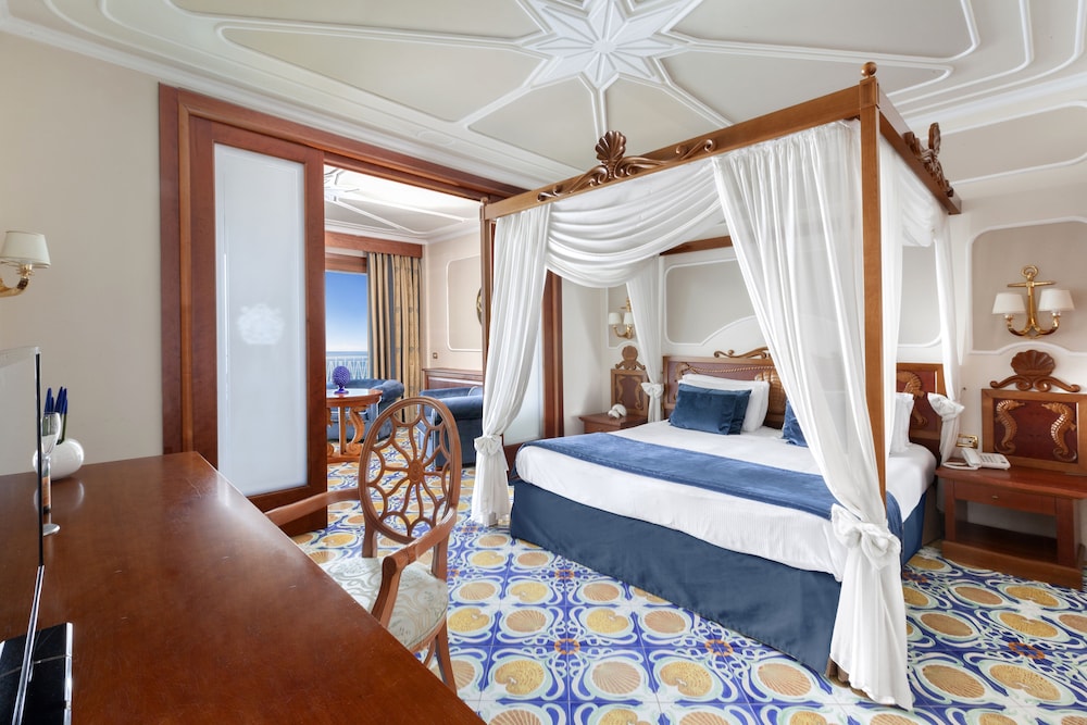 Suite, Balcony, Sea View - Photo 1