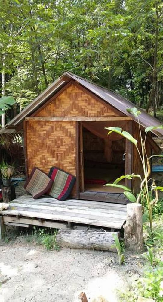 Economy Bungalow photo 2