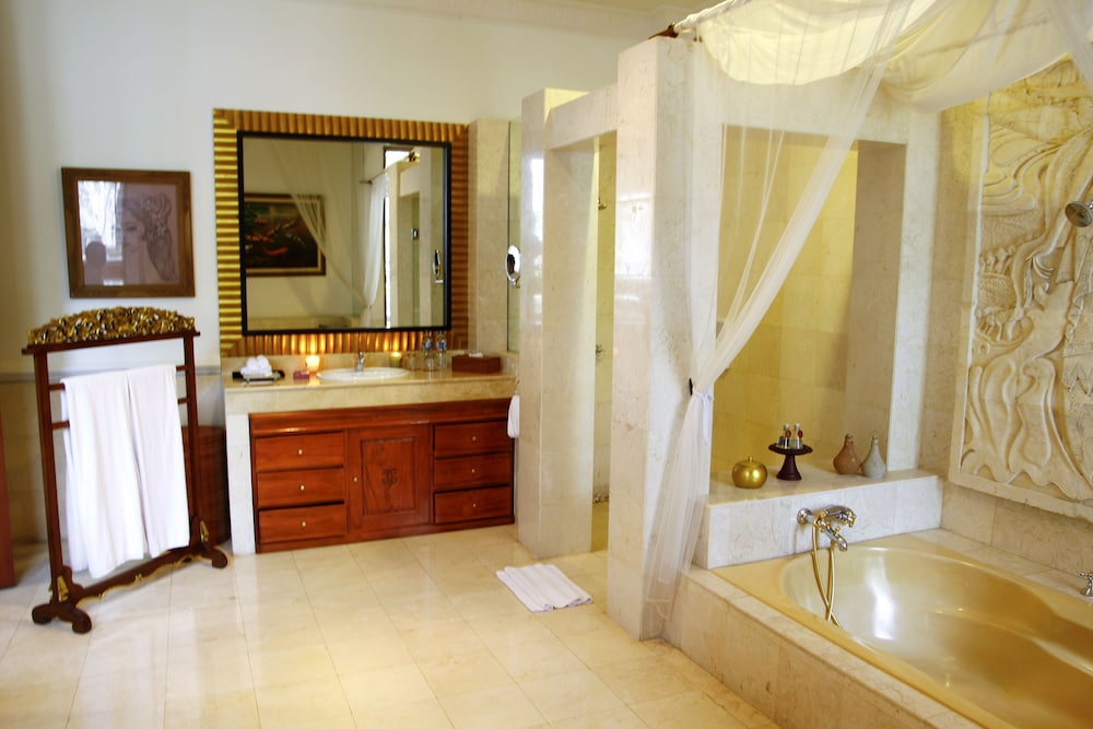 Royal Suite - Photo 5