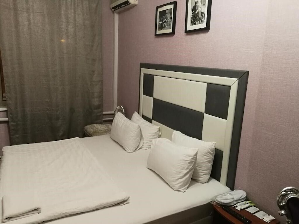 Economy Double or Twin Room