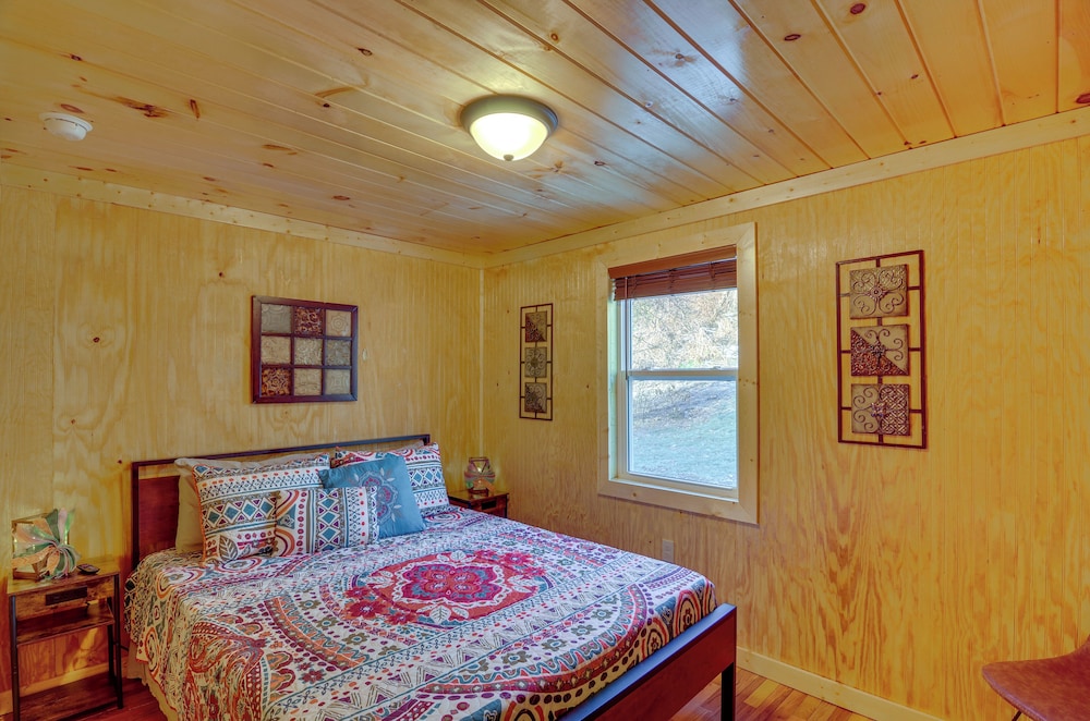 House (2 Bedrooms) photo 2