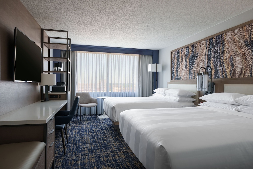Room, 2 Queen Beds - Photo 1