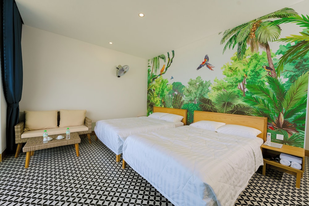 Family Room, Balcony, Sea View photo 3