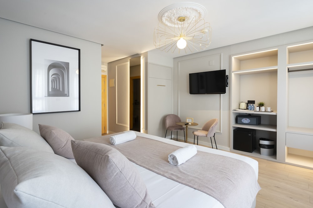 Triple Room - Photo 2