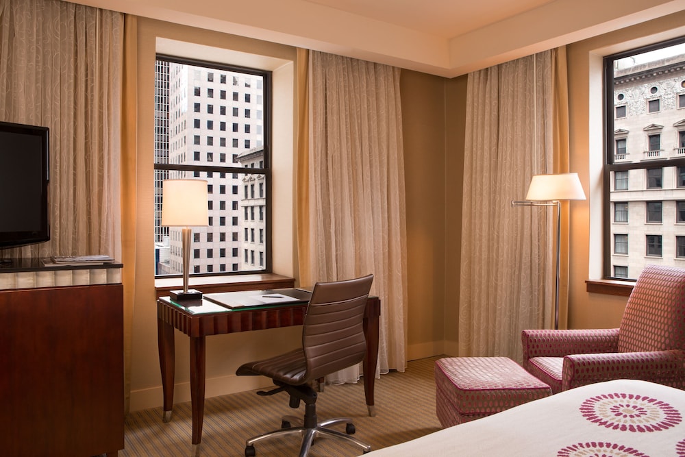 Standard Room, 1 King Bed, Accessible - Photo 2