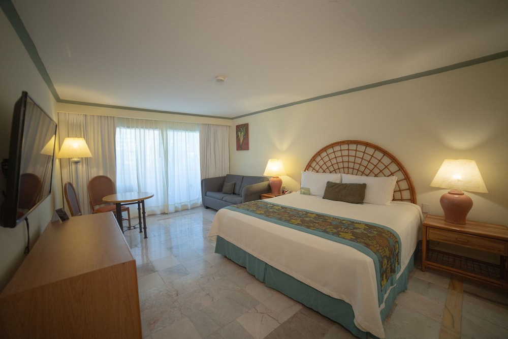 Suite 1 King, with terrace