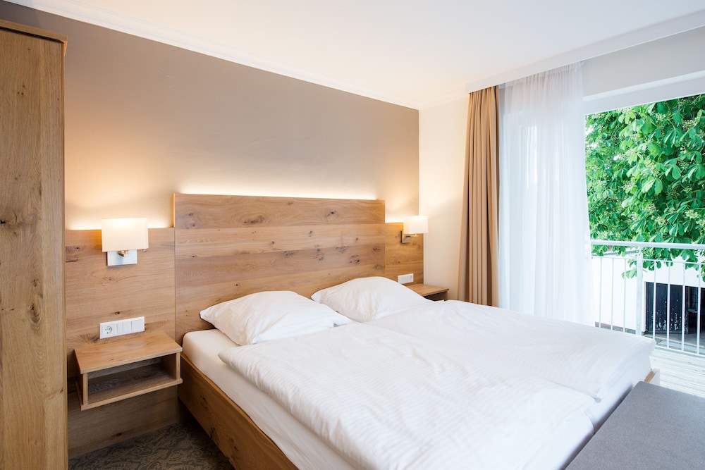Double Room - Photo 7