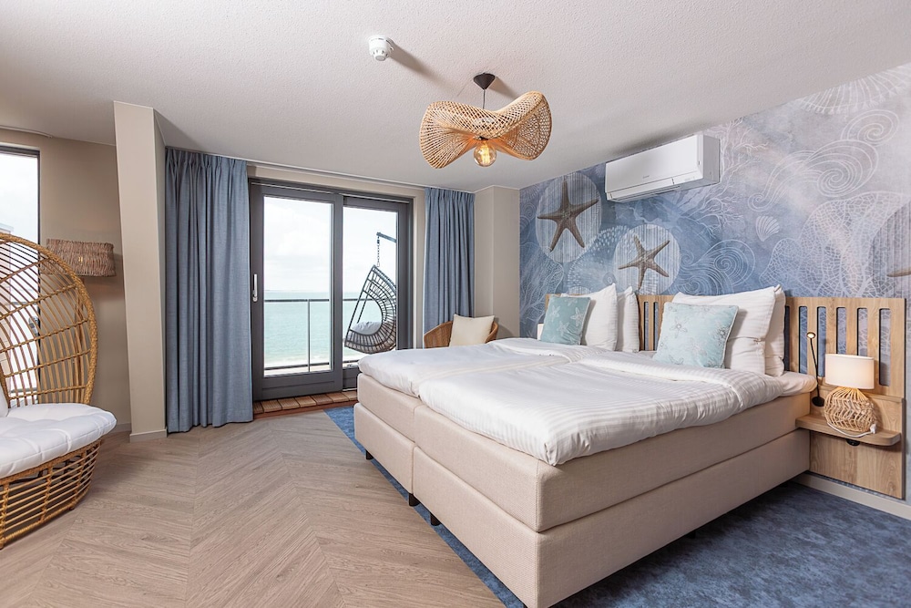 Penthouse Suite Royaal B + zeezicht + XXL-balkon