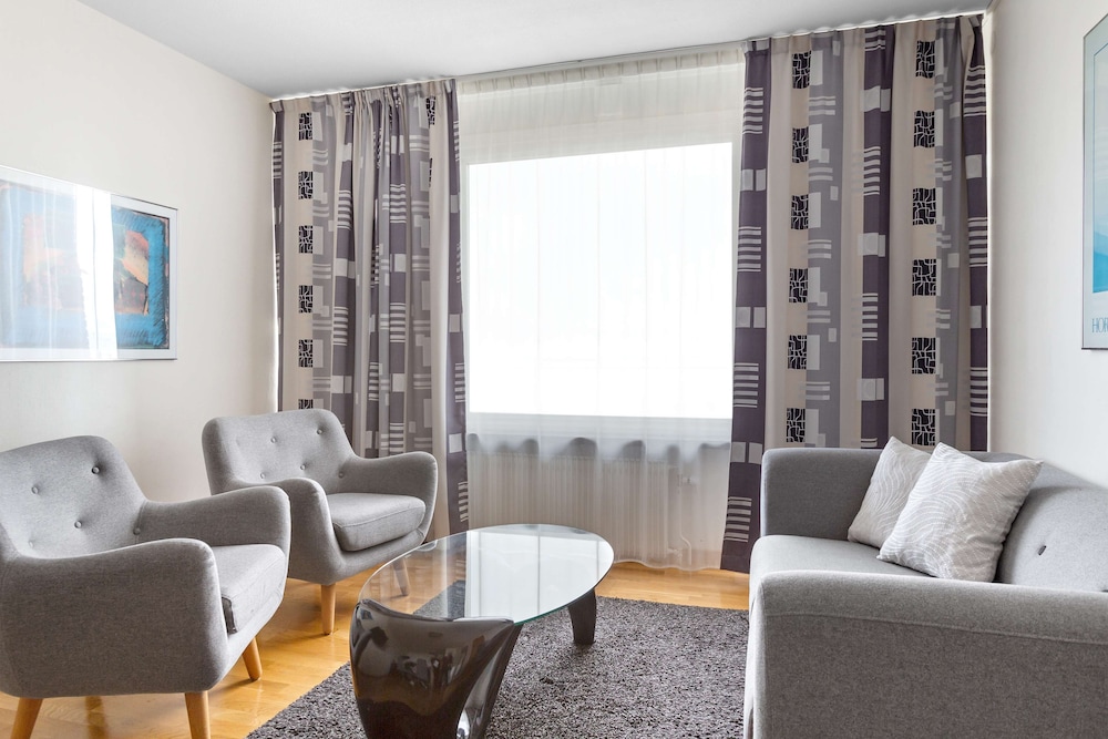 Junior Suite, 2 Twin Beds, Non Smoking - Photo 1