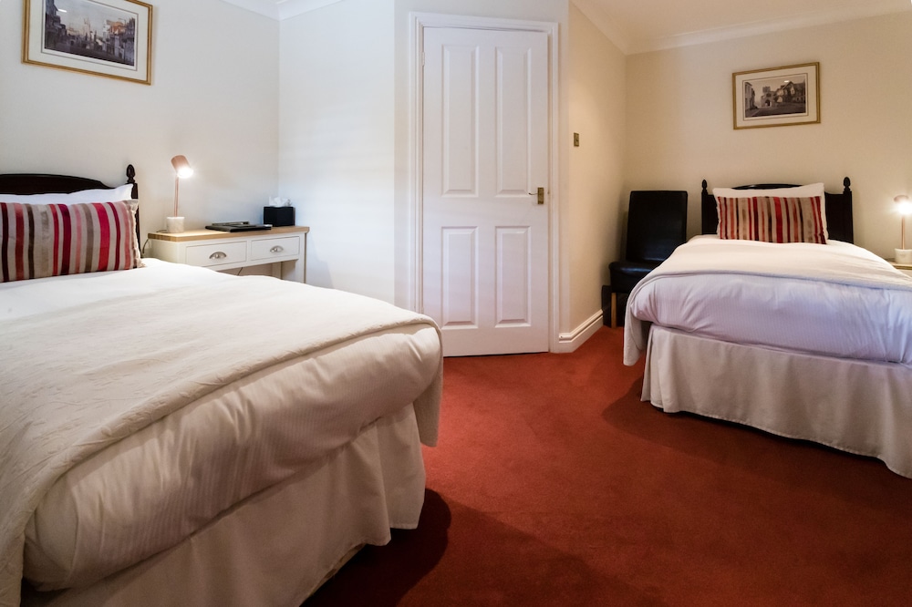 Courtyard Twin Room photo 2