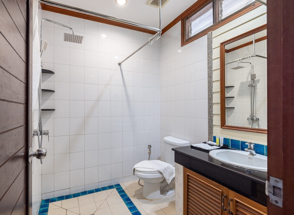 Standard Twin Room - Photo 6