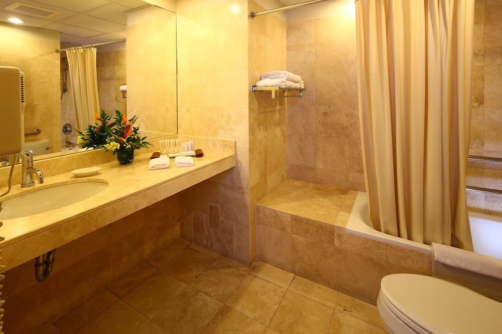 City Double Room - Photo 16