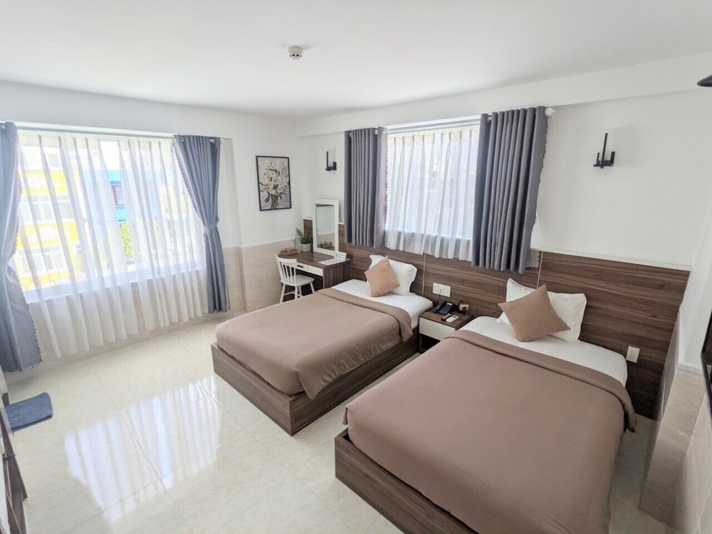 Standard Twin Room - Photo 4