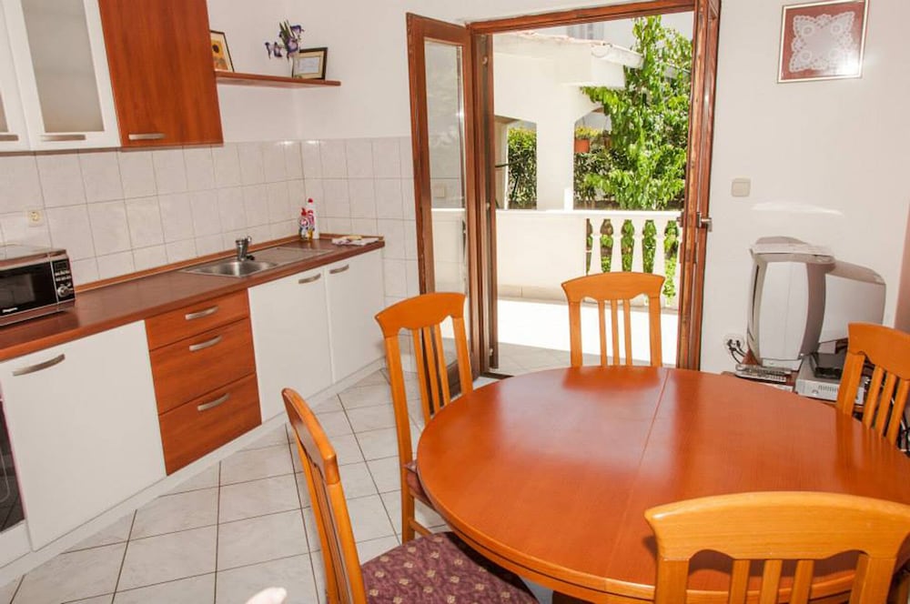 Apartment (Pupa - nice family apartments - A2 Mi)