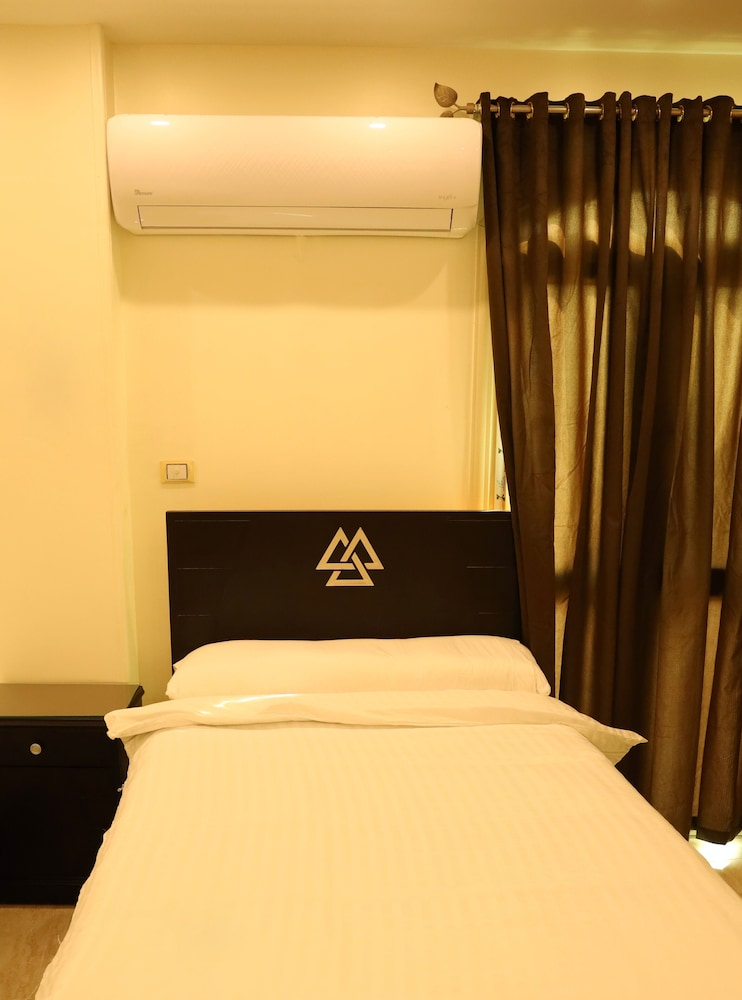 Deluxe Triple Room photo 1