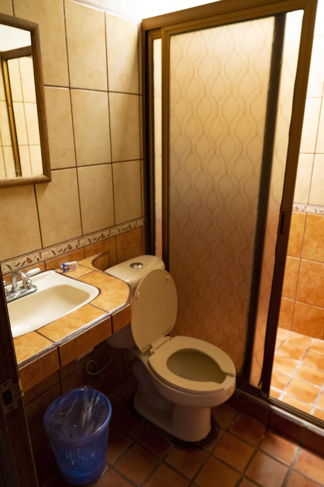 Standard Room - Photo 5