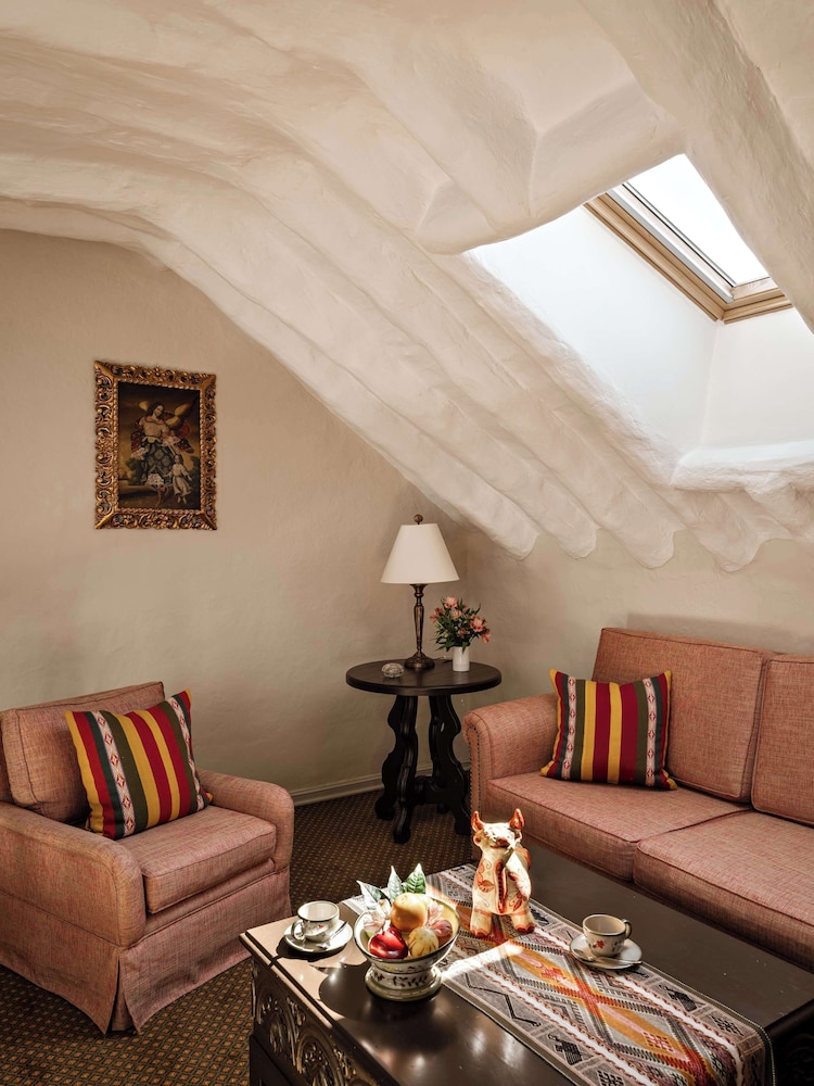 Junior Suite (Deluxe - with Oxygen) - Photo 5