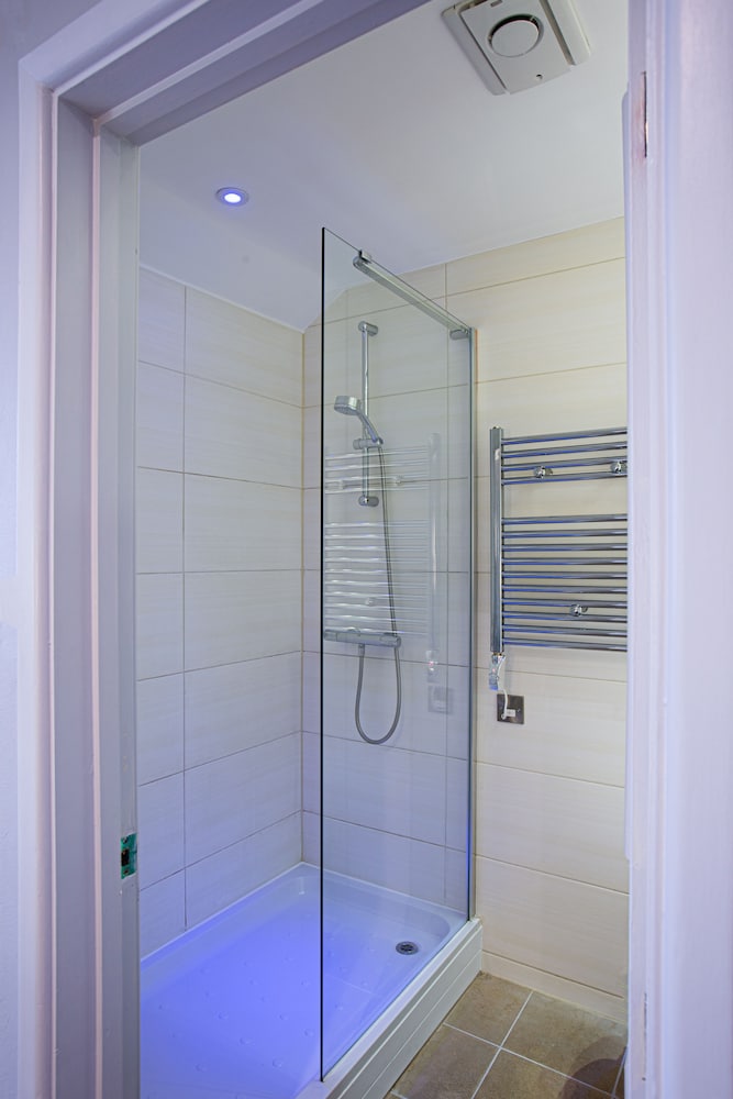 Standard Double Room - Photo 3