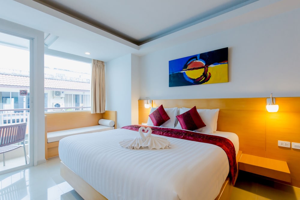 Deluxe Room - Photo 4
