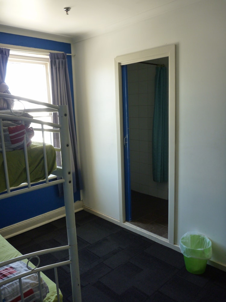Basic Shared Dormitory, Ensuite photo 3