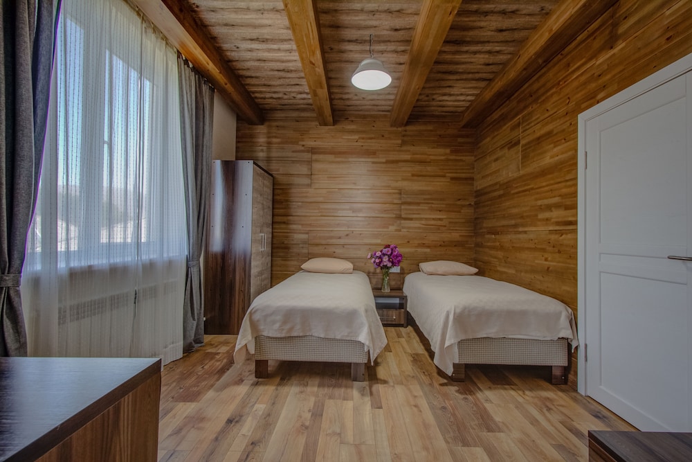 Standard Double or Twin Room photo 3