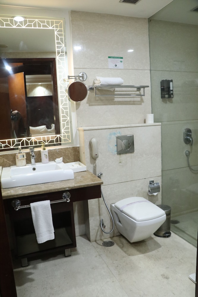 Executive, Double or Twin Room - Photo 19