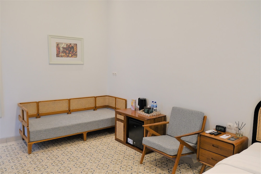 Room (Suite) - Photo 3