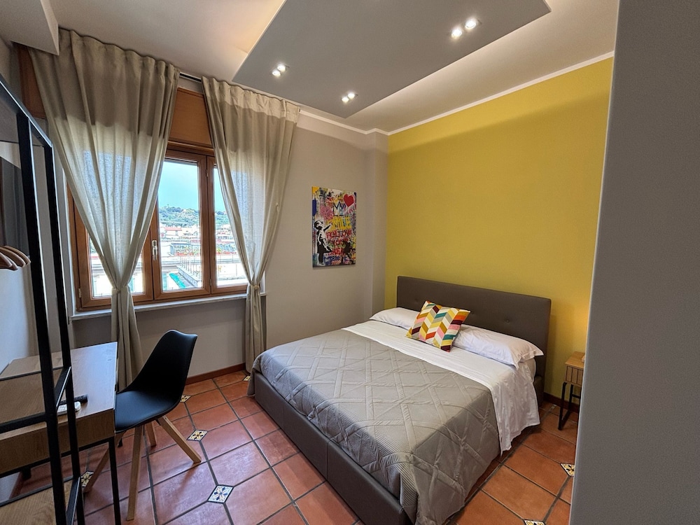 Single Room, Garden View