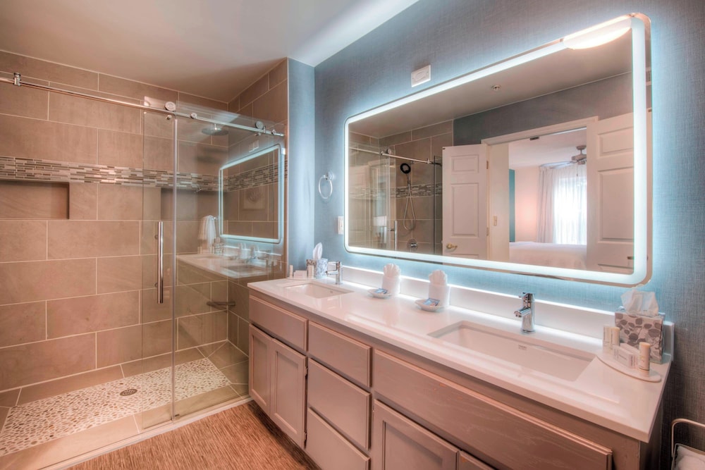 Executive Suite, 1 Bedroom - Photo 5
