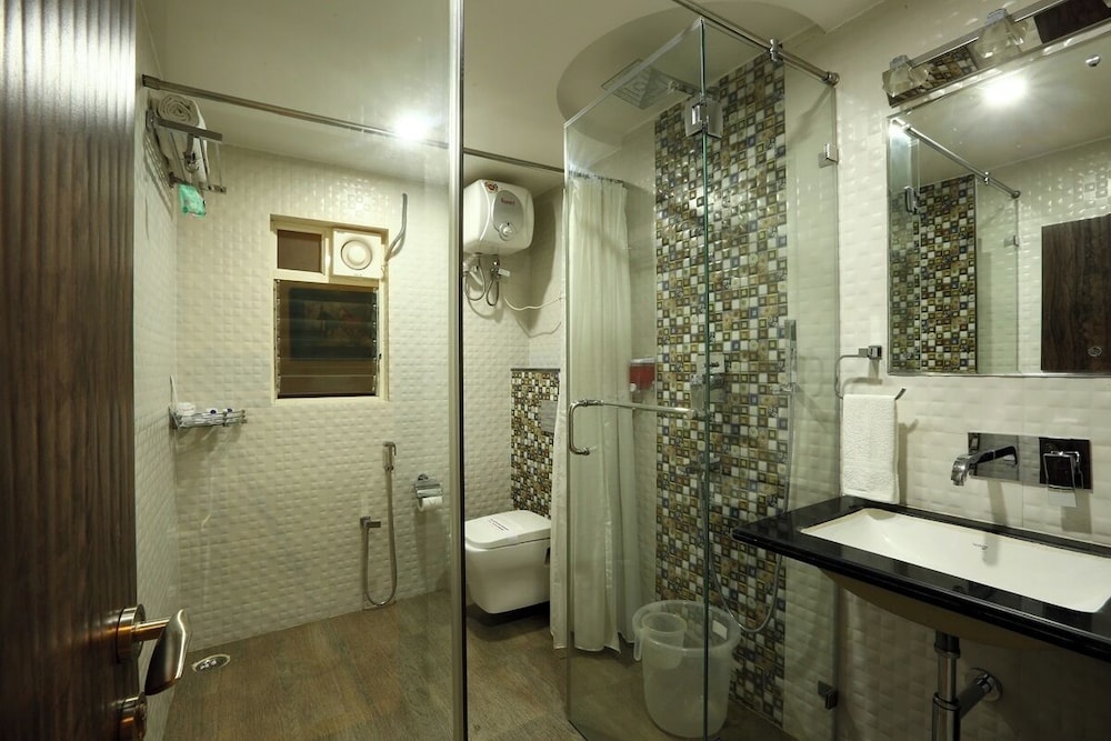 Deluxe Twin Room - Photo 3