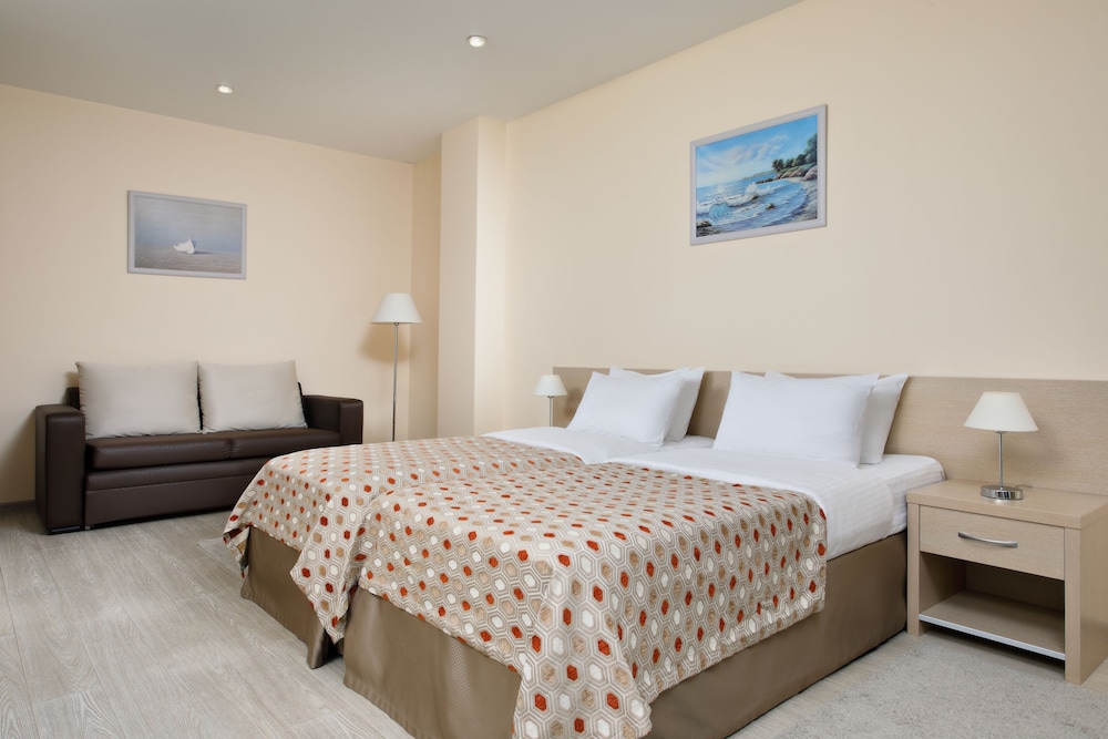 Family Apartment, 2 Bedrooms photo 1