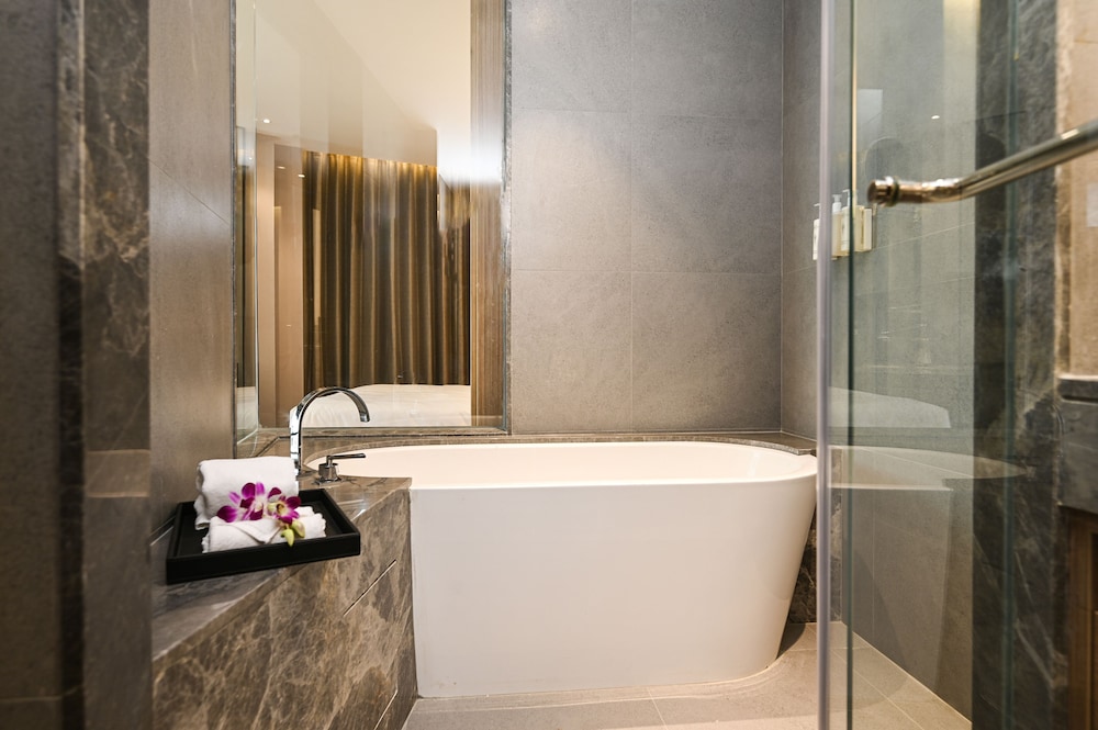 Studio Suite - Photo 4