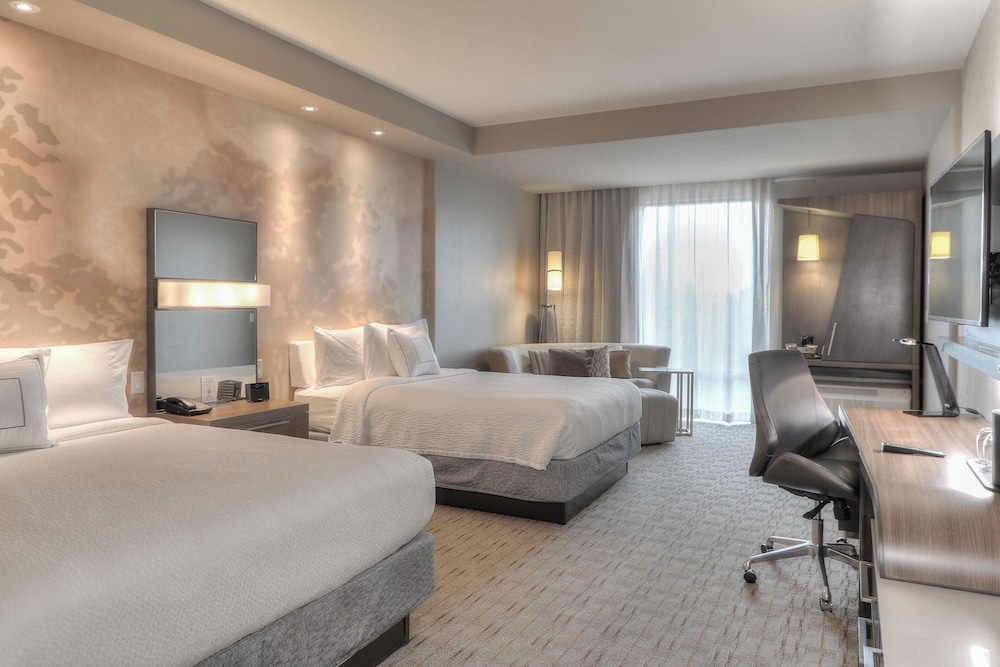 Room, Multiple Beds