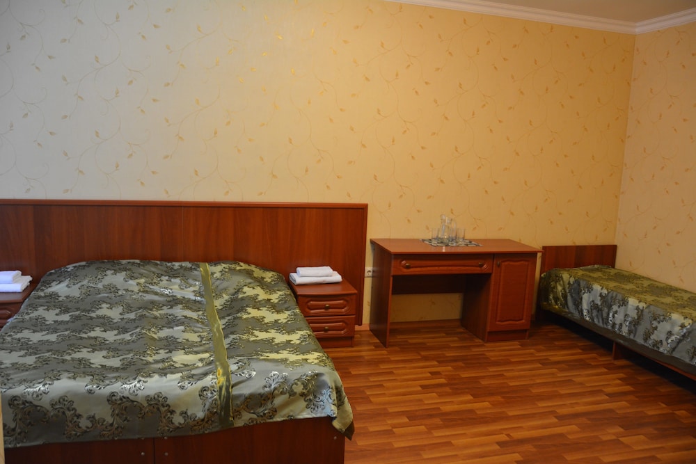 Standard Triple Room photo 2