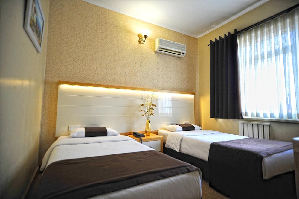 Double or Twin Room photo 2
