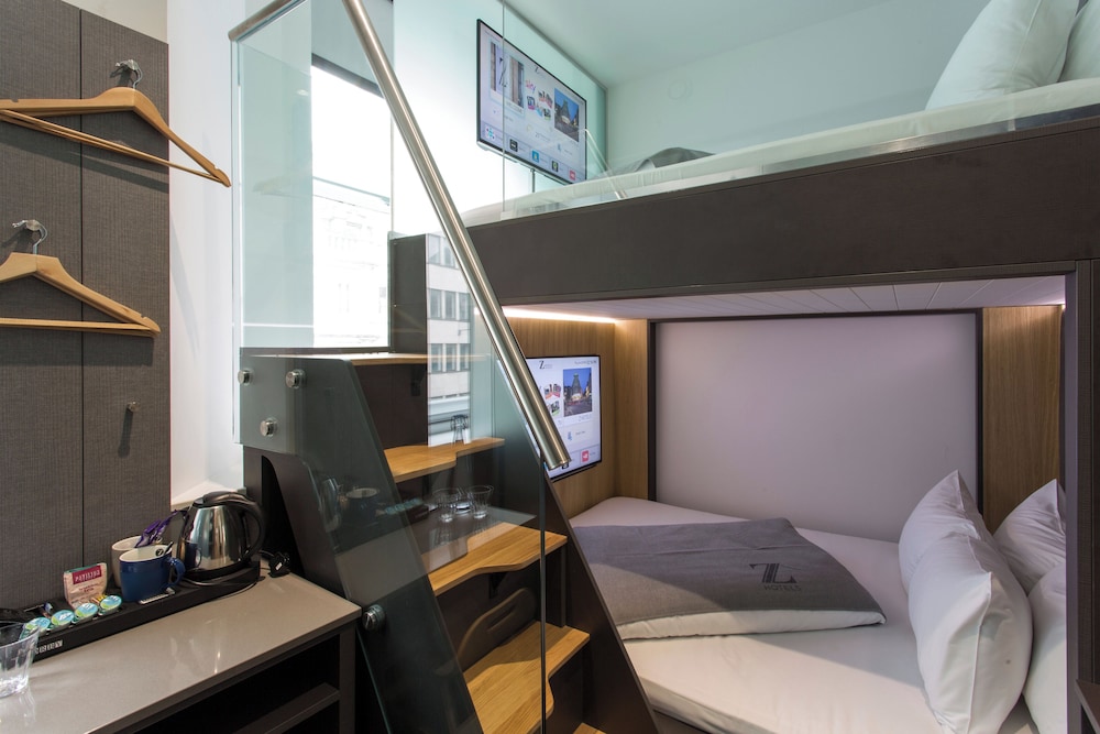 The Z Hotel City - Photo 17