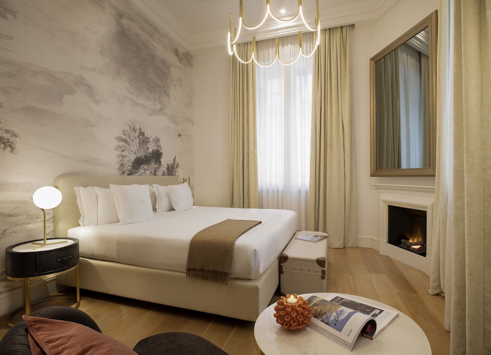 Corner Spa Suite photo 2