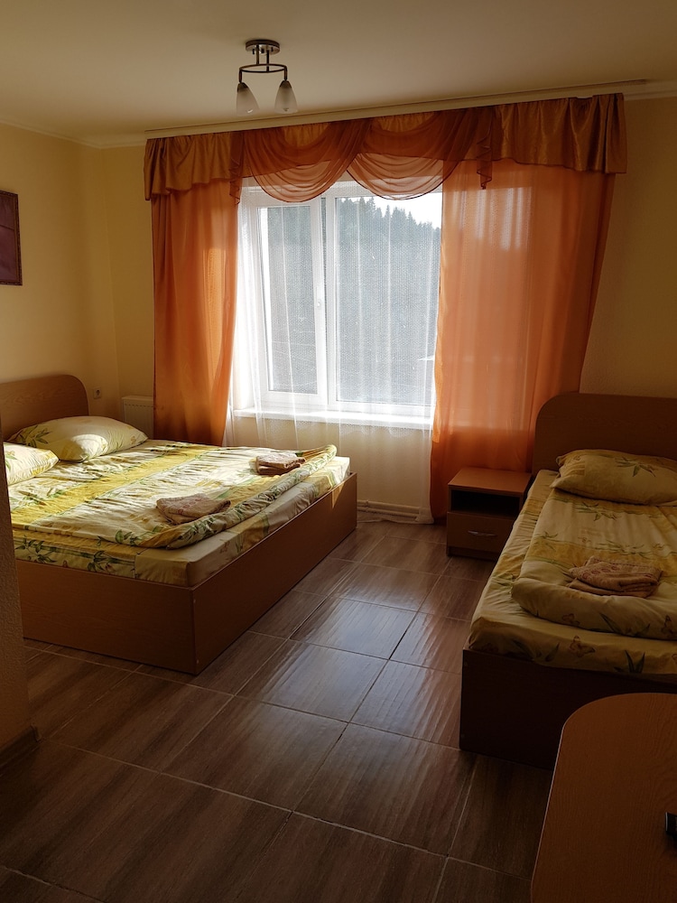 Standard Triple Room photo 2